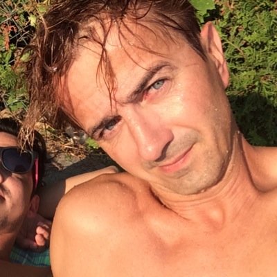 simpluxreno's profile picture. 