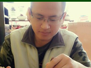 Dengan cara sederhana, jadilah pribadi yg istimewa & sllu brsyukur.