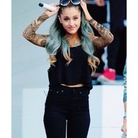 Lola || 17 || punk || RP || single