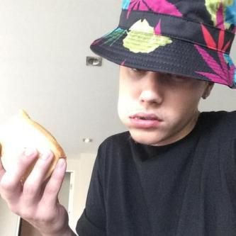 ♥BIEBER FEVER..... Ilove @JustinBieber  justin bieber justin bieber justin bieber !!!