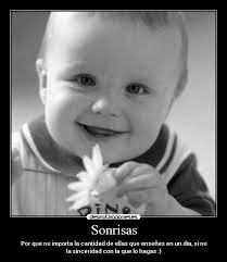 sonreír es la mejor manera de vivir, sonríe siempre