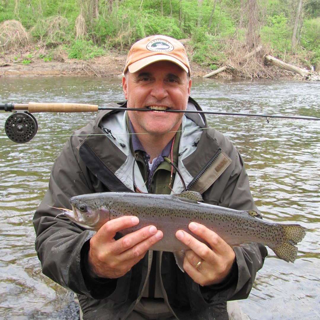 A fly fishing lodge and bed and breakfast located on the banks of the Farmington River in Barkhamsted Connecticut