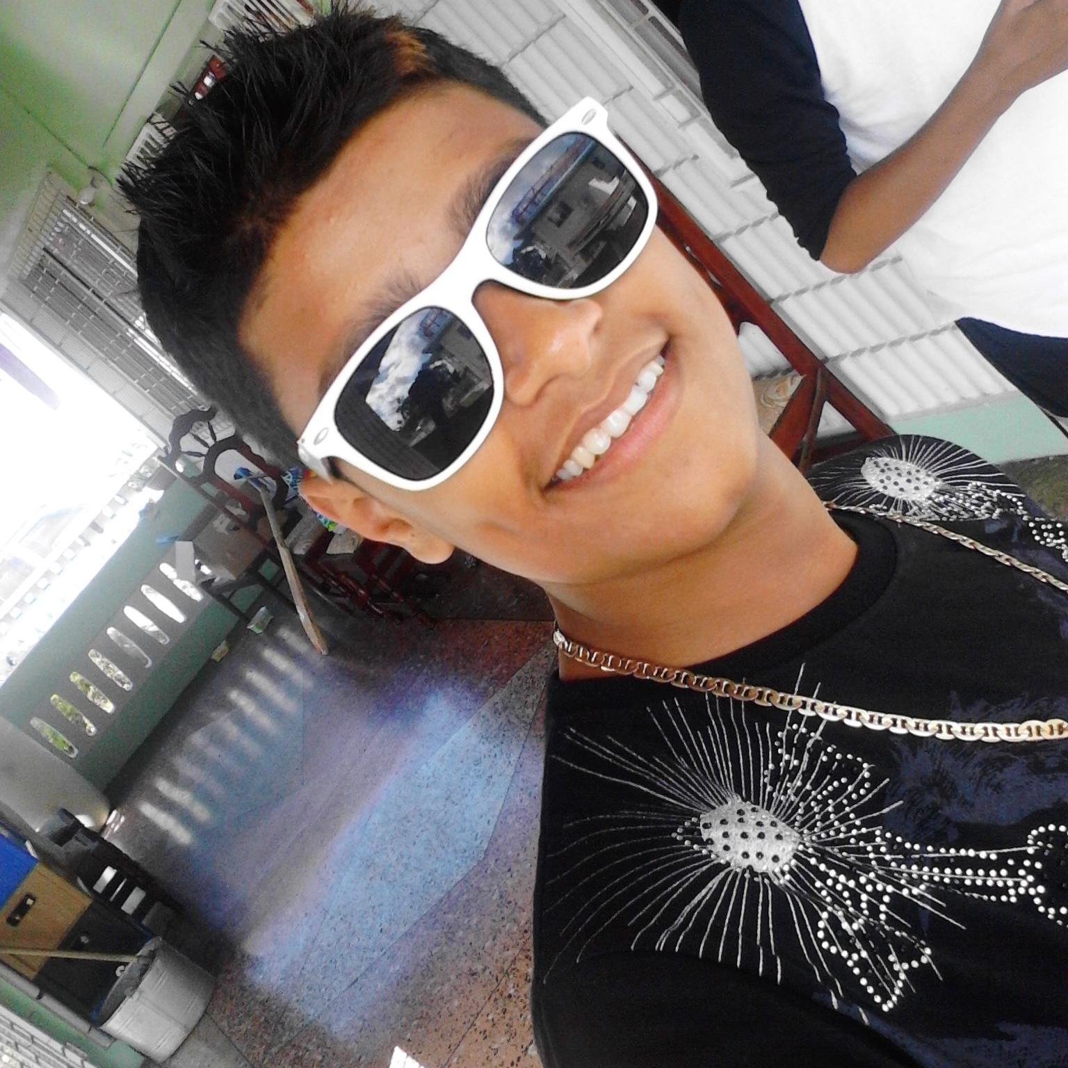 love me hate me follow e and get the love