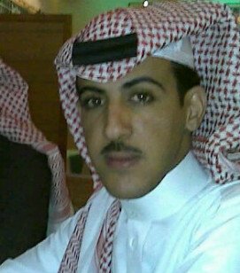 ‏يارب ثبتني اذاجاني الموت لاغرغرت روحي وخلت جسدها رحماك يامنجيtri نبيك من الحوت في ساعتن  تنسى الحنونه ولدها