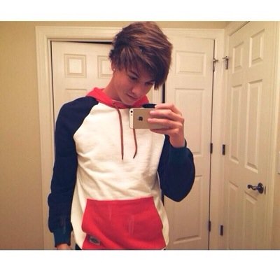 My life isn t completed without taylor caniff but i still love you taylor caniff you mean everything to me