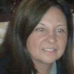 Prof. de enseñanza Media y Superior en Lengua y Literatura Inglesa- Traductora Pública - Especialista de Nivel Superior en Educacion y TIC -Viajera incansable-