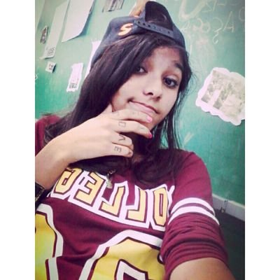 estragando tudo e decepcionando pessoas desde 2000, senhorita Stark ♡ I know who I am