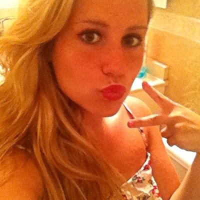 iireneleiva's profile picture. Si tienes la suerte de ser diferente, no cambies, solo tienes que ser tal y como eres siempre, pase lo que pase❤️