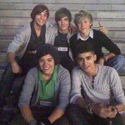 @niallofficial @Harry_Styles @Louis_Tomlinson  @zaynmalik @Real_Liam_Payne  FOLLOW ME They Change My Life