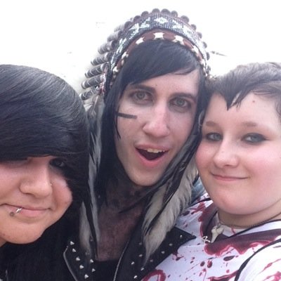 I like bands & creepy pastas. And thats all you need to know.