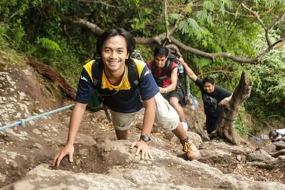 terus mencari bintang dalam gelapnya malam