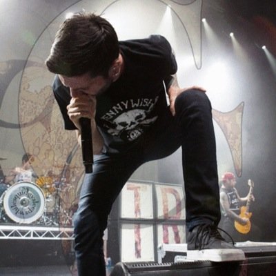 Bands save lives, was saved. They are not only bands, are a reason to live. I'm not okay.