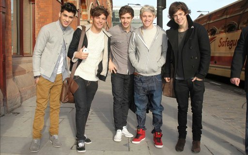 I'm Directioner , Bilieber , Smiler , Selenator , Pniner and Lovatic Forever ;) ♥