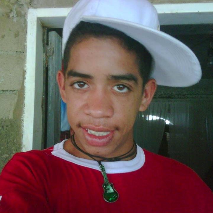 EnmanuelM01's profile picture. nadie es perfecto todos cometemos errores