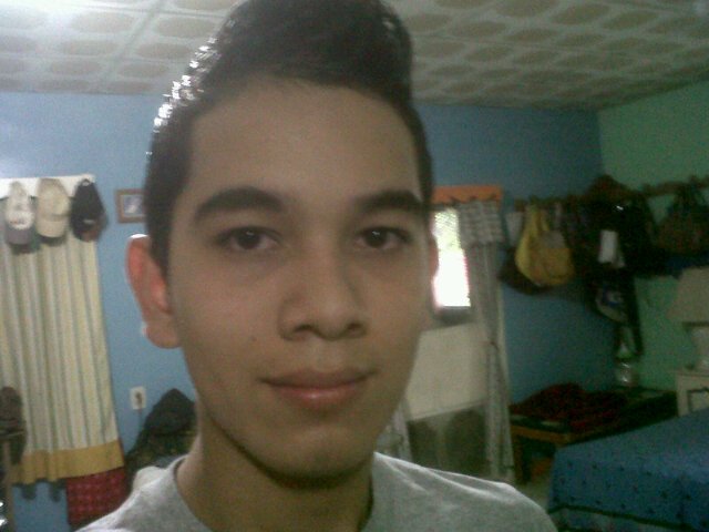 Chico buena onda carismatico ...    Me gusta conocer gente nueva todo chevere......