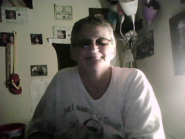 lizsisweb's profile picture. 