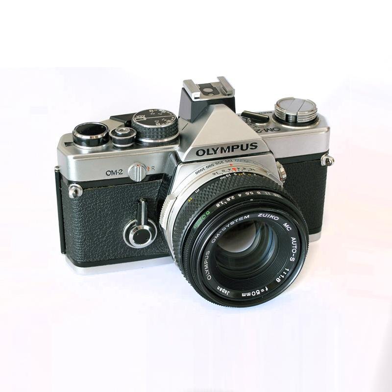 LenteChileno's profile picture. Saca el fotógrafo que llevas dentro. Haz tus instantáneas camino al trabajo, en el estadio, en cualquier lugar y compártelas con nosotros! Todos invitados!