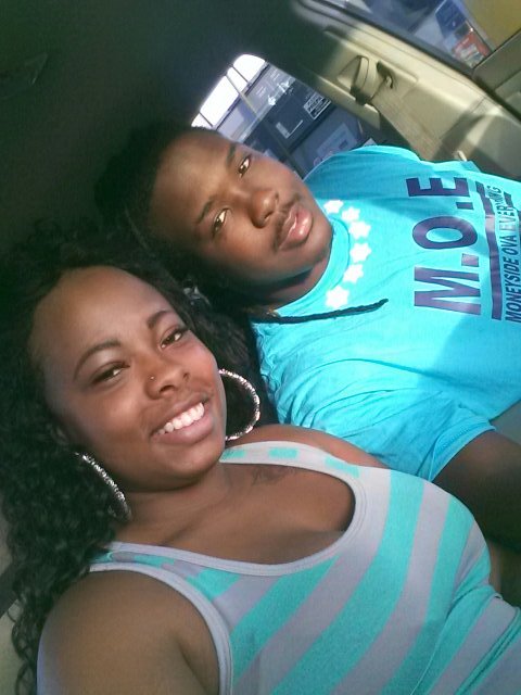 turn da BLUE button GREEN & jst FOLLOW the LEADER #MommyToBe #OnlyOneCe