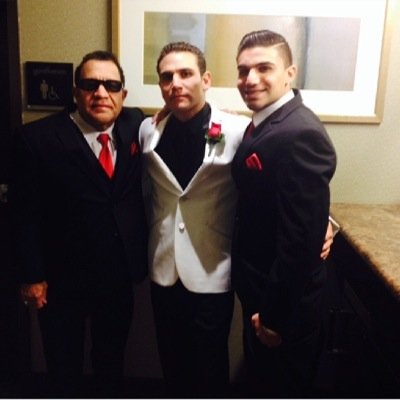 Entrepreneur, Business Owner, WUN , Lsn , Millionaire in the making !! Party bus & limo rentals (ca)  Marketing tricks uncensored.. http://t.co/za6CgLmta1
