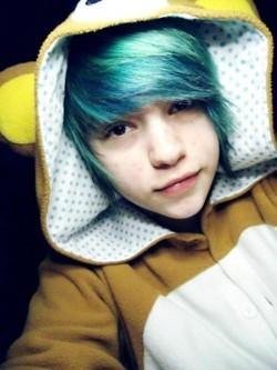 15|single|gay| I love music skateboarding sleeping my fav colors are black red blue my fav bands are sws ptv bvb iss aa cte octw :3          Sam|bi|15|single|