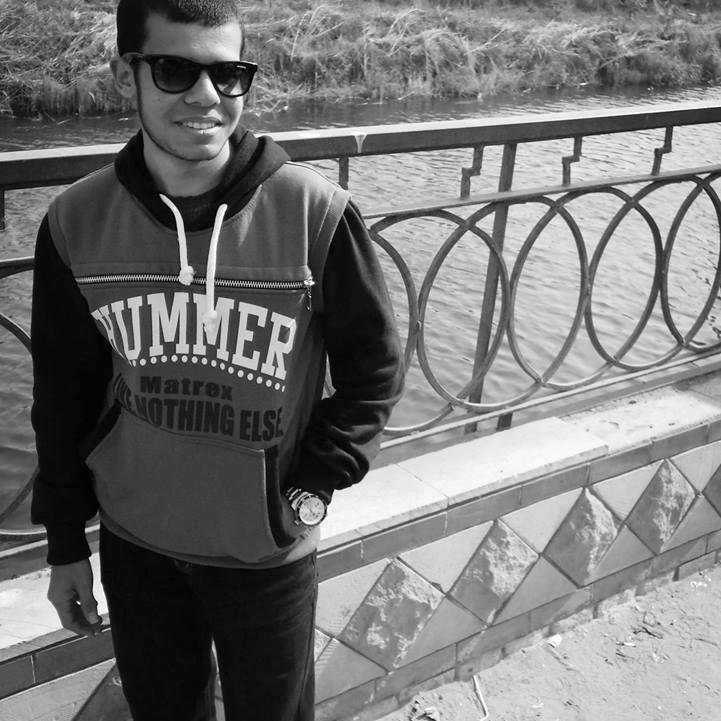 I'm 19 , Muslim , Short & Proud '