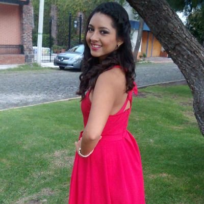 Estudiante de Mercadotecnia  y Negocios Internacionales..
Be the kind of person you want to meet