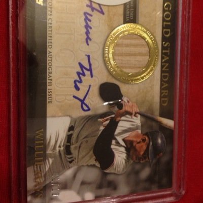 CardVlogs's profile picture. 