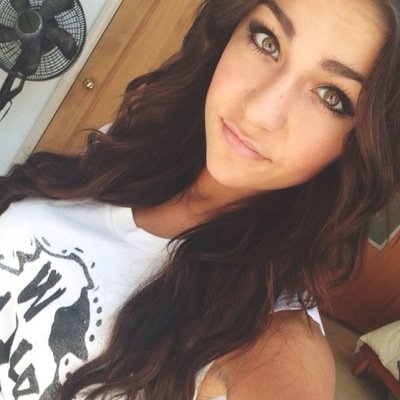 Hi im Andrea but you can call me Andy | Youtube is my life | You like food, I like food lets get married ❤️