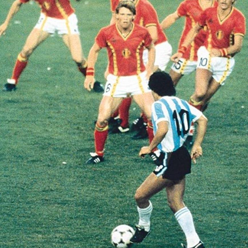 beautgame's profile picture. cool facts and funny tweets about the beautiful game of #soccer