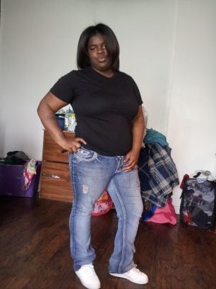 Its mee ladii on this thang wassp follow me an i follow backk lol