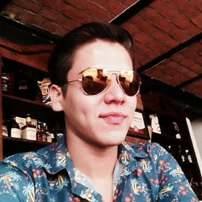 Soy solo un humano con virtudes y defectos, luchando por ser cada día mejor...
Bailarín