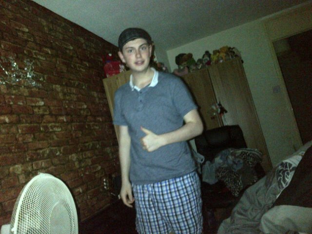 dekofleeto's profile picture. 