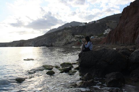 Espero ver y conocer TODOS y cada uno de los rincones del mundo.                                                                     KEEP HOLDING ON
