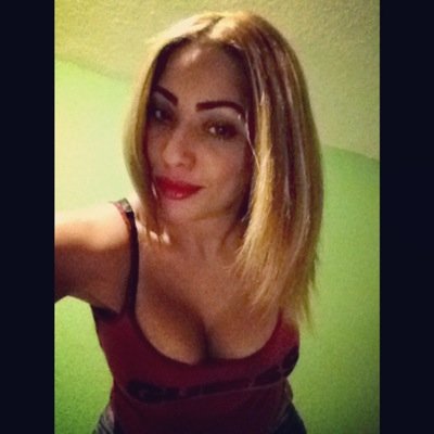 Grown & Sexy #TeamiPhone #TeamCancer Instagram: @chari0782