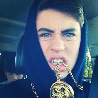 Follow @WhateverrHaley if you dont already❤️ ill follow back! & give you a cookie
