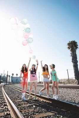 Hi! we are daisy day covering girl's day from Bandung Indonesia keep support us^^ debuted 02 feb 2014 CP: 08882120388/75B002C7