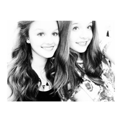 lieefss_amy's profile picture. ★Friends and Family are my everything★H2D★Singing and Dancing is my passion★