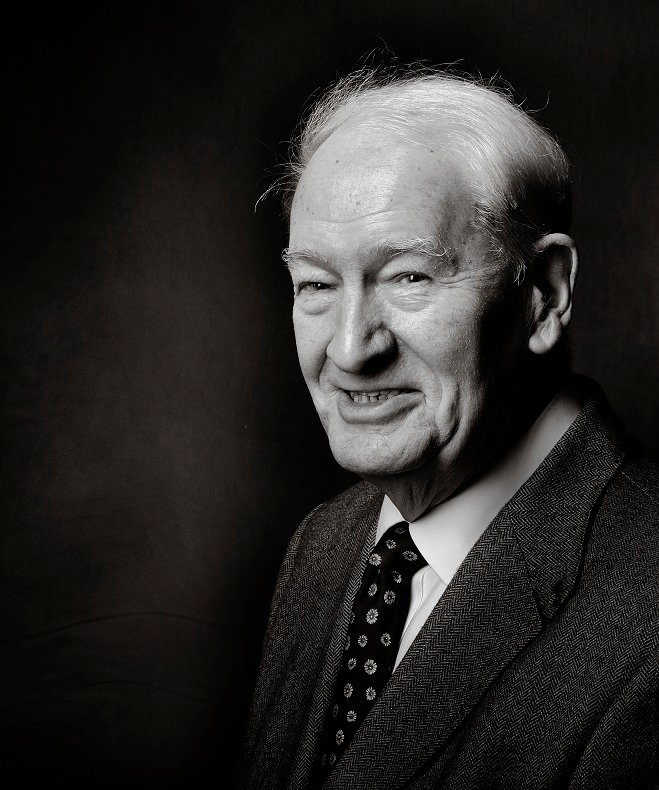 HughSawers's profile picture. Born and raised in The Gorbals, Glasgow during WWII. Joined the army at 18. Served in 3 parishes of the Church of Scotland. Author of 2 books.