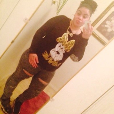 Scorpio ♍️ 2⃣1⃣✌️ Mother of two beautiful queens ❤️ Outgoing ,Work aholic follow me I follow back alot of people love me alont of people hate me but idgaf OGCJM