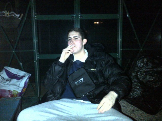 follow me ill follow you back, add my pin:286C6FD8