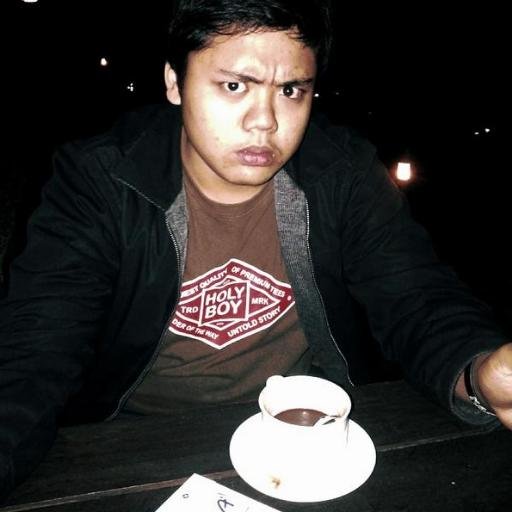 Cepet Bosen | Cepet Jenuh | Pengen Yang Instan | 
Hukum Unnes Angkatan 2012 | Biru Hitam Dan Menyala | 
BlimbingSari03 #SalamBeruang