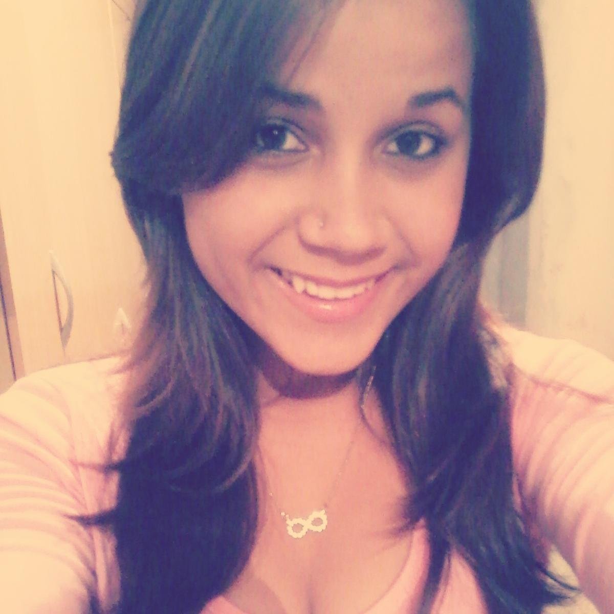 Snap:reehsuperbi Instagram:reeh_caarol