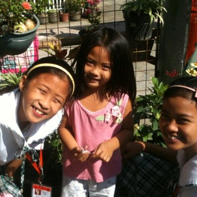 Ang Pagawa ng mabuti ay hinde magbubunga ng masama iyan ang bilin sa amin ng aming kuya 
To God be the Glory