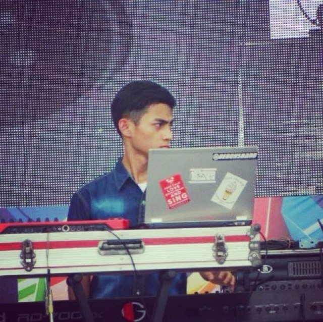 KpDeden's profile picture. @beboysband