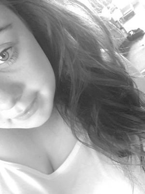 smelly_elley's profile picture. Eleanor may freeth|14| north road are my life| turn the button blue| food| music| charlotte&charllotee and carrie~my girls