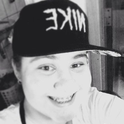Instagram : bia_lima98