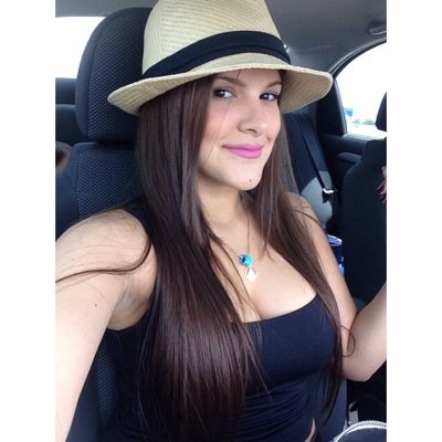 andrea_landa's profile picture. Soñadora por naturaleza, amante de la lectura, el fútbol y las cosas positivas de la vida. Voluntaria de @doctoryaso ....