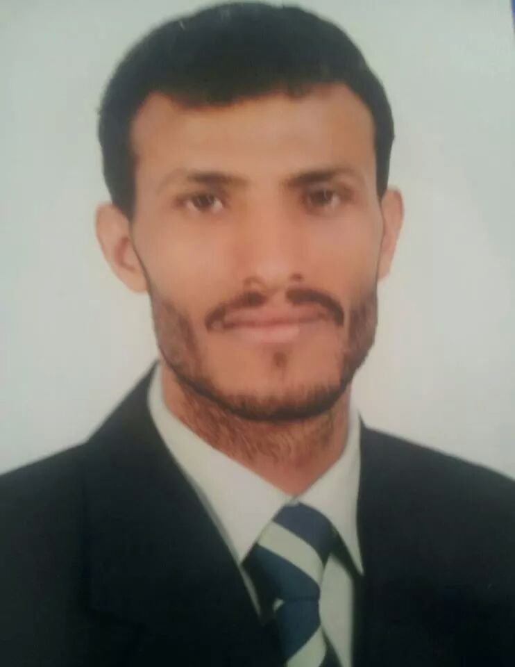 حاصل على درجة الماجستير.
من جامعة صنعاء.