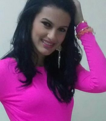 Leonina 
Mamãe do Lukinhas 
Campineira de coração!! 
Futura Advogada 
23 aninhos . 
E muita fé em Deus ⛪⛪⛪
Amo minha familia