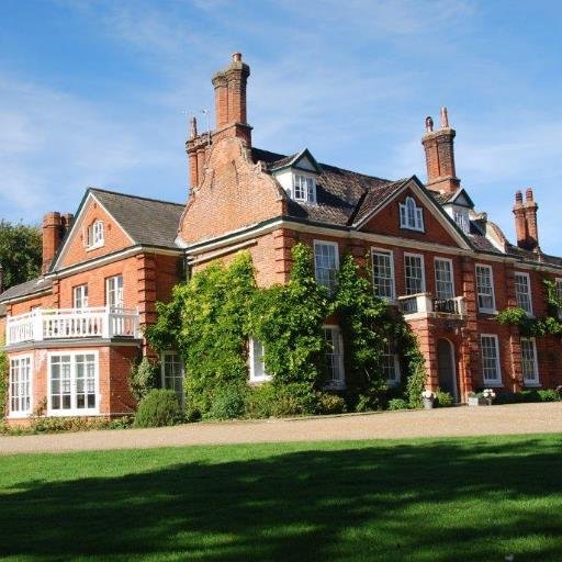 A beautiful Georgian country house. The Norfolk Mead offers secluded luxury. 
Rooms | Fine Dining | Spa Treatments | Weddings & Events | Corporate
01603 737 531